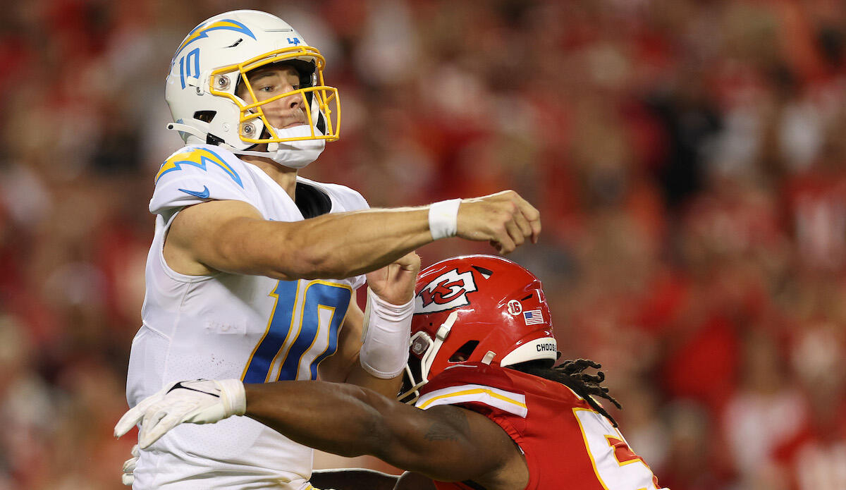 Chargers dumb not to sit injured Justin Herbert in blowout loss