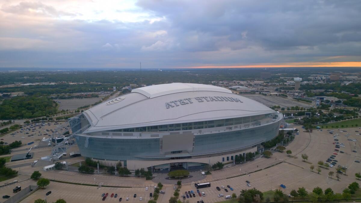 top 10 largest nfl stadiums